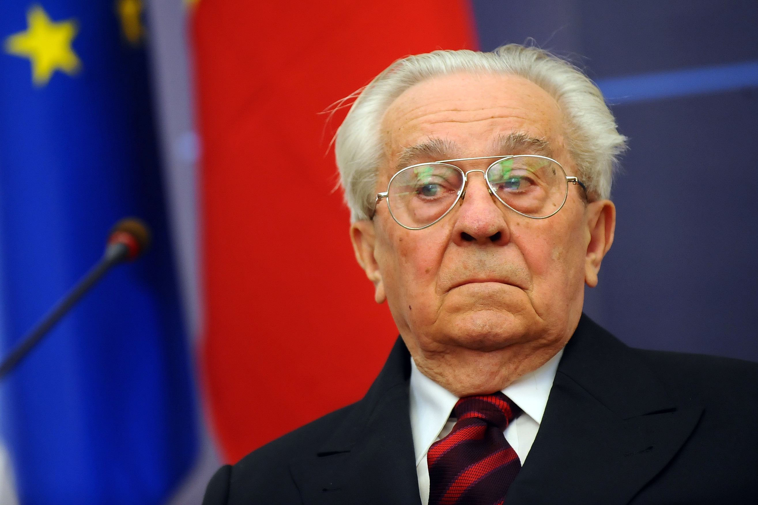 A murit jurnalistul Mircea Carp. A fost unul dintre liderii de la Vocea Americii și Europa Liberă