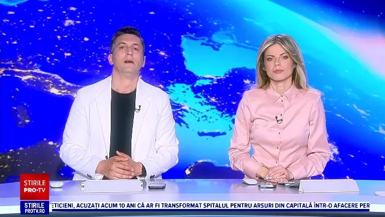 Accident între două tiruri pe „Drumul morții”. Șoferii sunt răniți. Au fost sesizate scurgeri de combustibil. FOTO