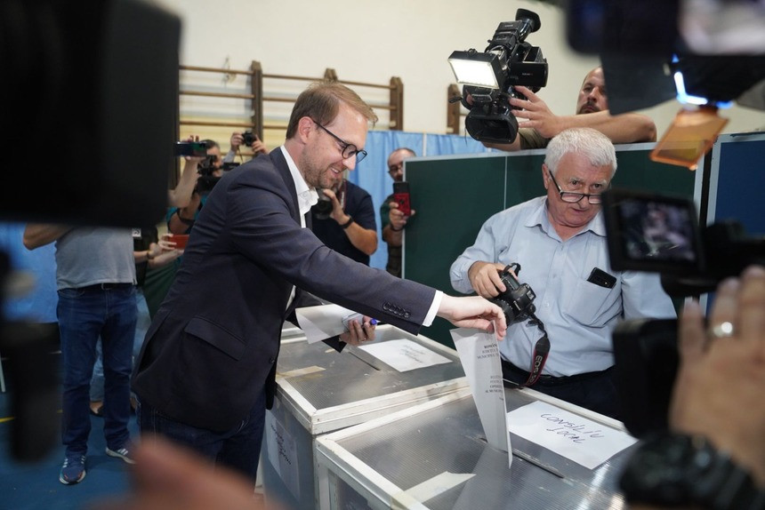 Dominic Fritz a votat cu ”mare încredere în timișoreni”. ”Am oferit cafea membrilor secției, pentru că nu sunt un bou”