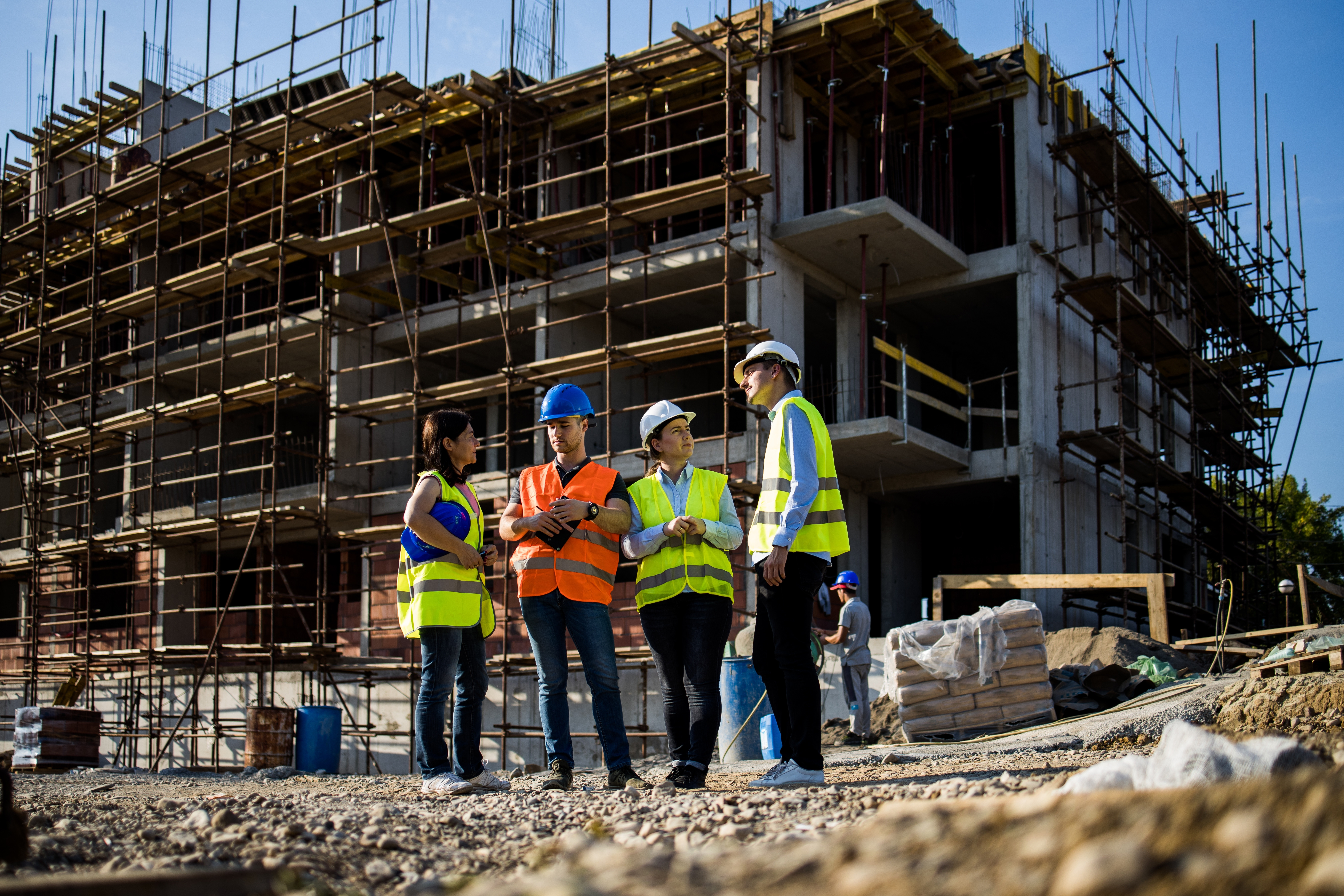 Europa, cel mai dramatic declin al drepturilor muncitorilor: ”Democrația este în pericol”. România, singura rază de speranță