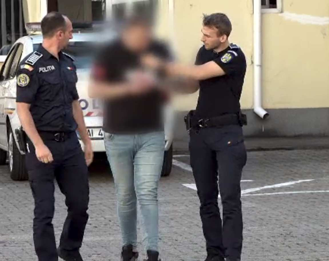 Percheziții în Constanța. Mai multe persoane sunt acuzate că au exploatat sexual timp de şapte ani peste 20 de tinere