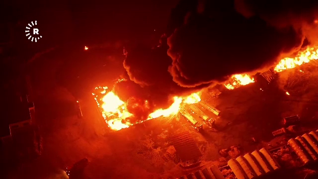 Incendiu de amploare la o rafinărie de petrol din Irak. Peste 20 de rezervoare au ars ore în șir