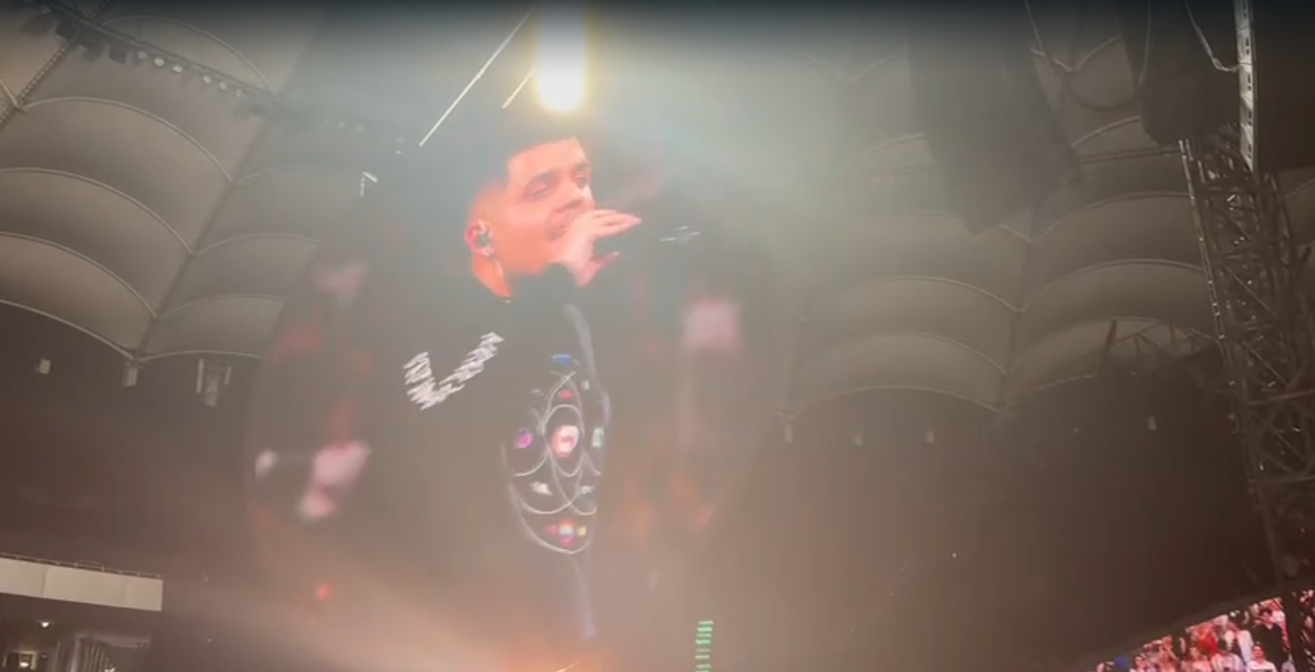 Babasha a urcat din nou pe scenă la concertul Coldplay. Ce s-a întâmplat de data aceasta | VIDEO