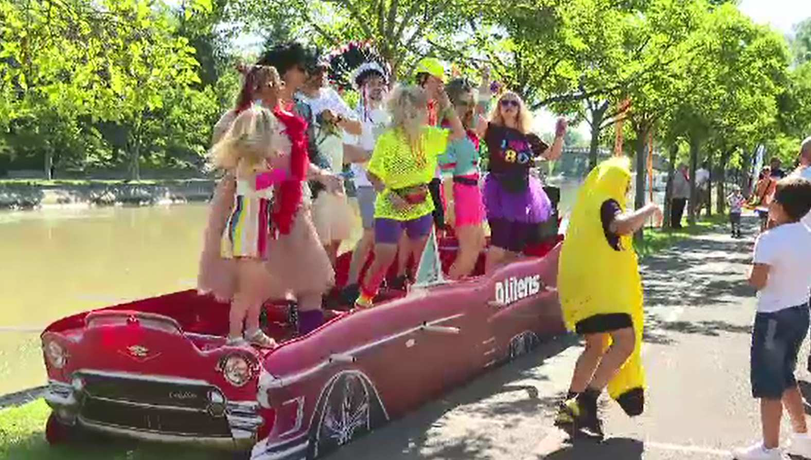 Concurs inedit la Timișoara: „Make it! Race it! Recycle it!”. Aquaman, Scooby Doo, și Tarzan și-au dat întâlnire