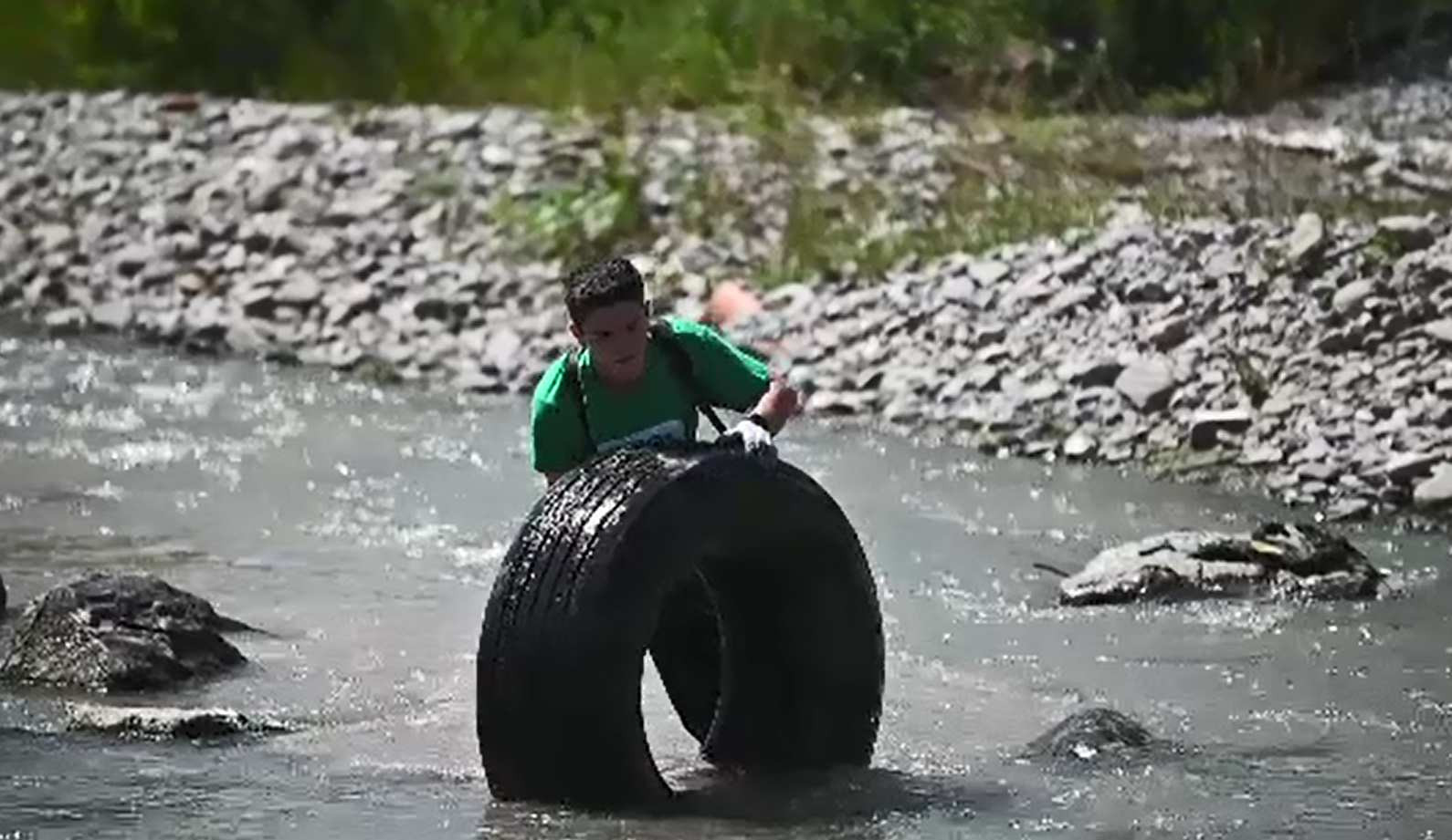 „PRO Săptămâna Verde” s-a încheiat cu ecologizarea malului râului Nistorești. 200 de saci cu deșeuri, strânși