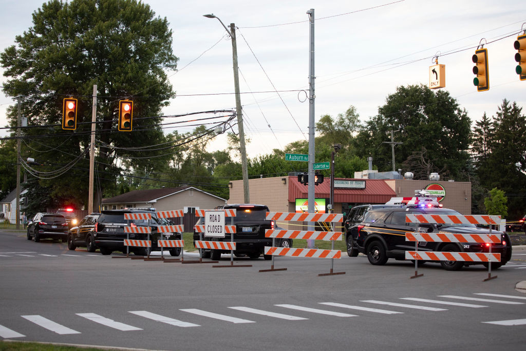 Atac armat în SUA. 10 persoane au fost rănite într-un parc acvatic de lângă Detroit. „Am trecut prin atâtea tragedii”