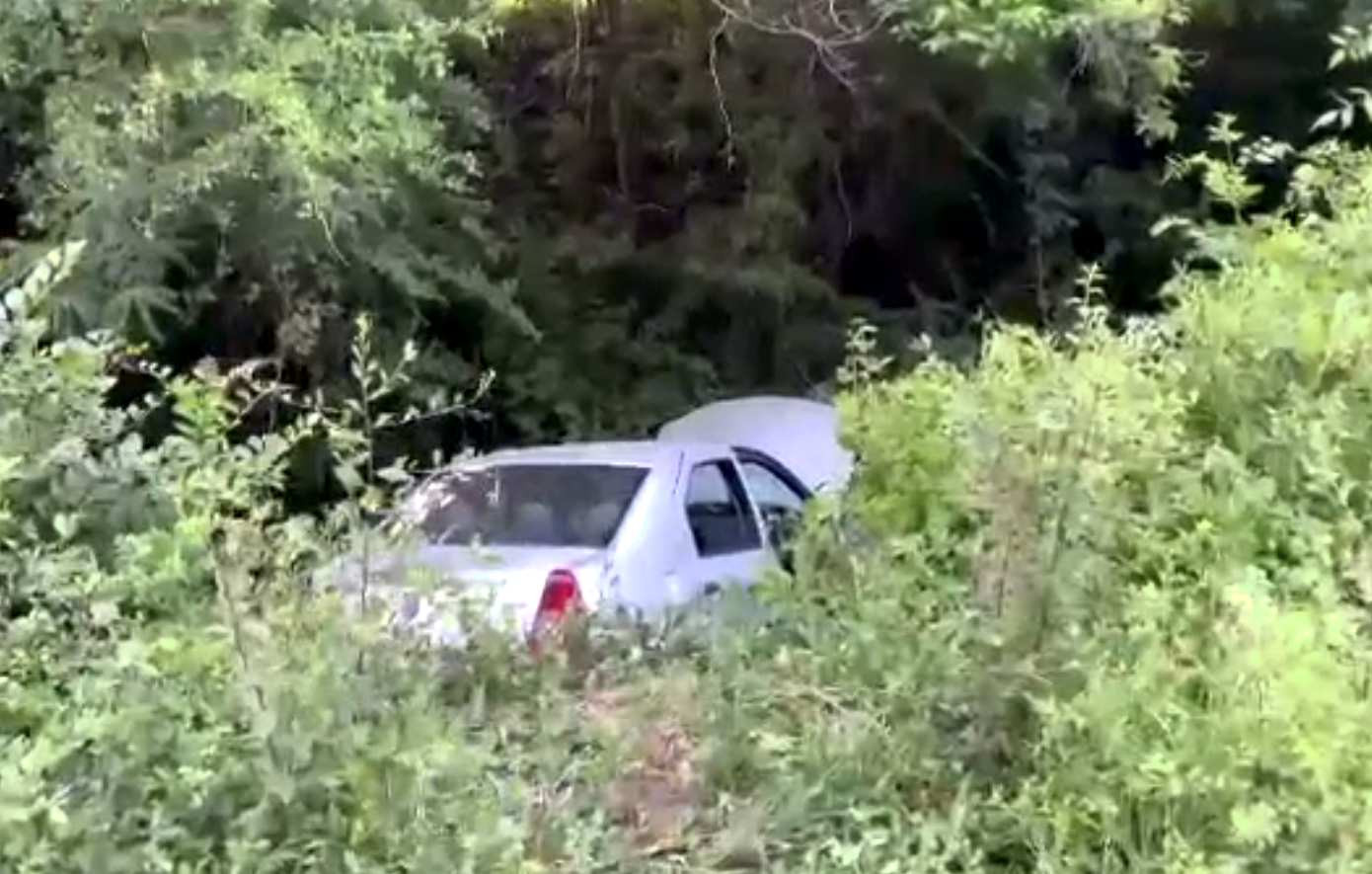 De la grătar, la spital. Un șofer amețit de alcool a ajuns cu mașina în șant, în Giroc