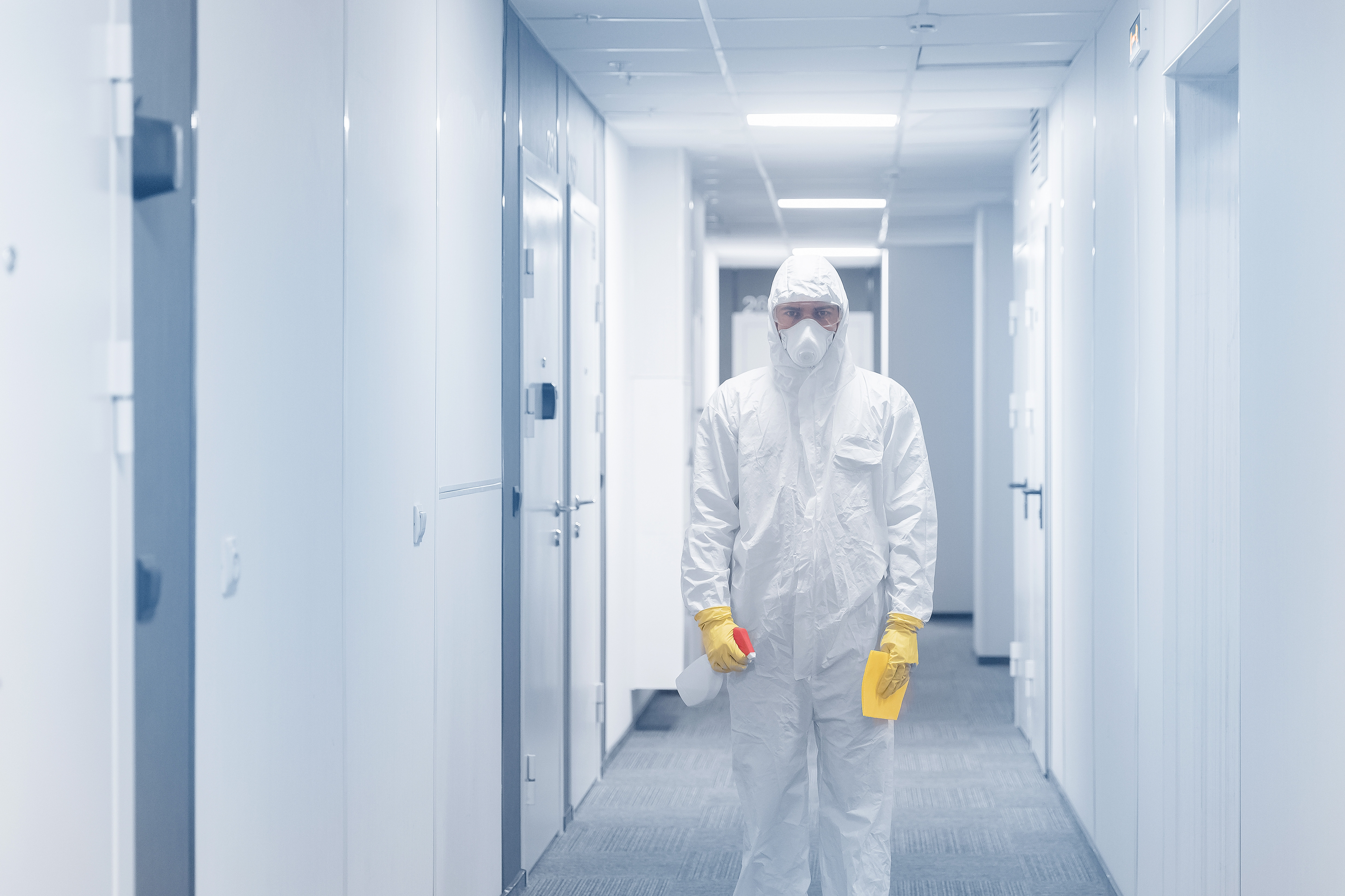 Statul care adoptă noi reglementări de sănătate publică. „Urgență pandemică”