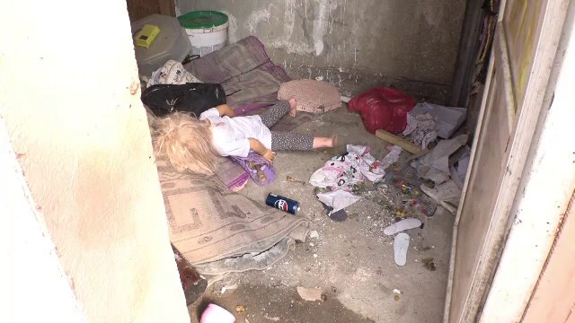 Un bărbat condamnat în trecut pentru pornografie infantilă a agresat sexual două minore. „Se juca mai mult cu copiii”