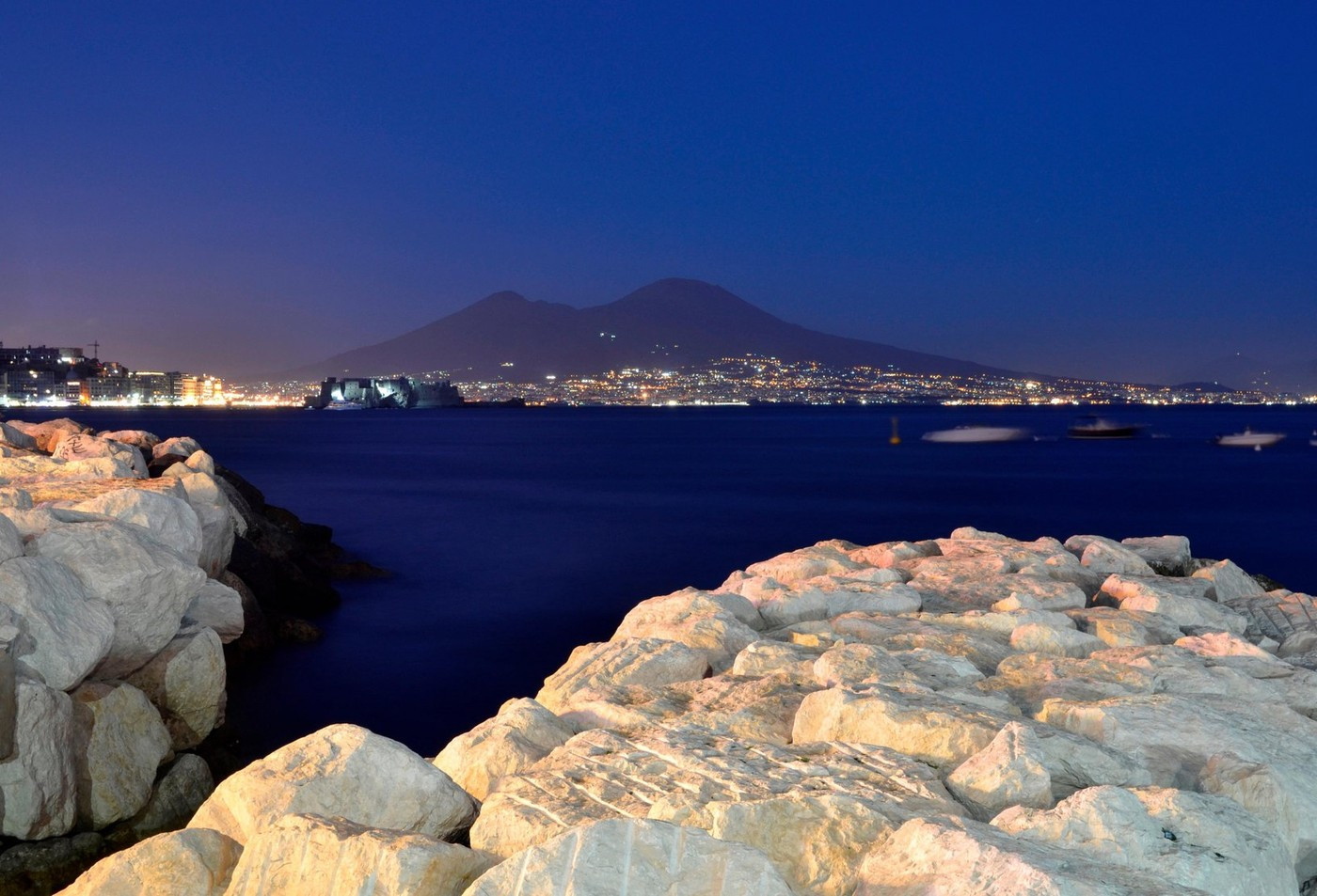 O plajă îngropată de erupţia Vezuviului a fost redeschisă pentru public. "Un loc extraordinar şi unic în lume"