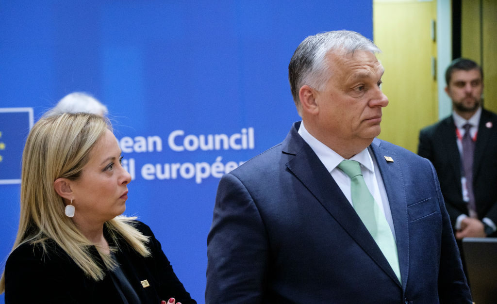 Le Point: Giorgia Meloni şi Viktor Orban nu fac alianţă. Unul dintre motive este partidul AUR