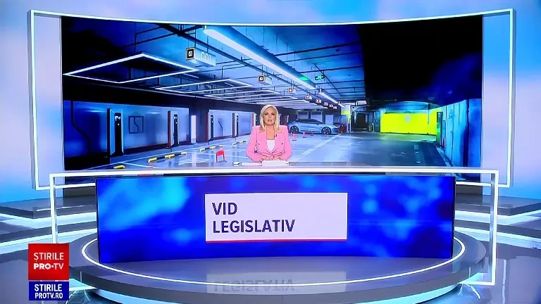 O mașină electrică în flăcări poate fi stinsă abia după 24 de ore. Pericolul este imens dacă ia foc într-o parcare subterană
