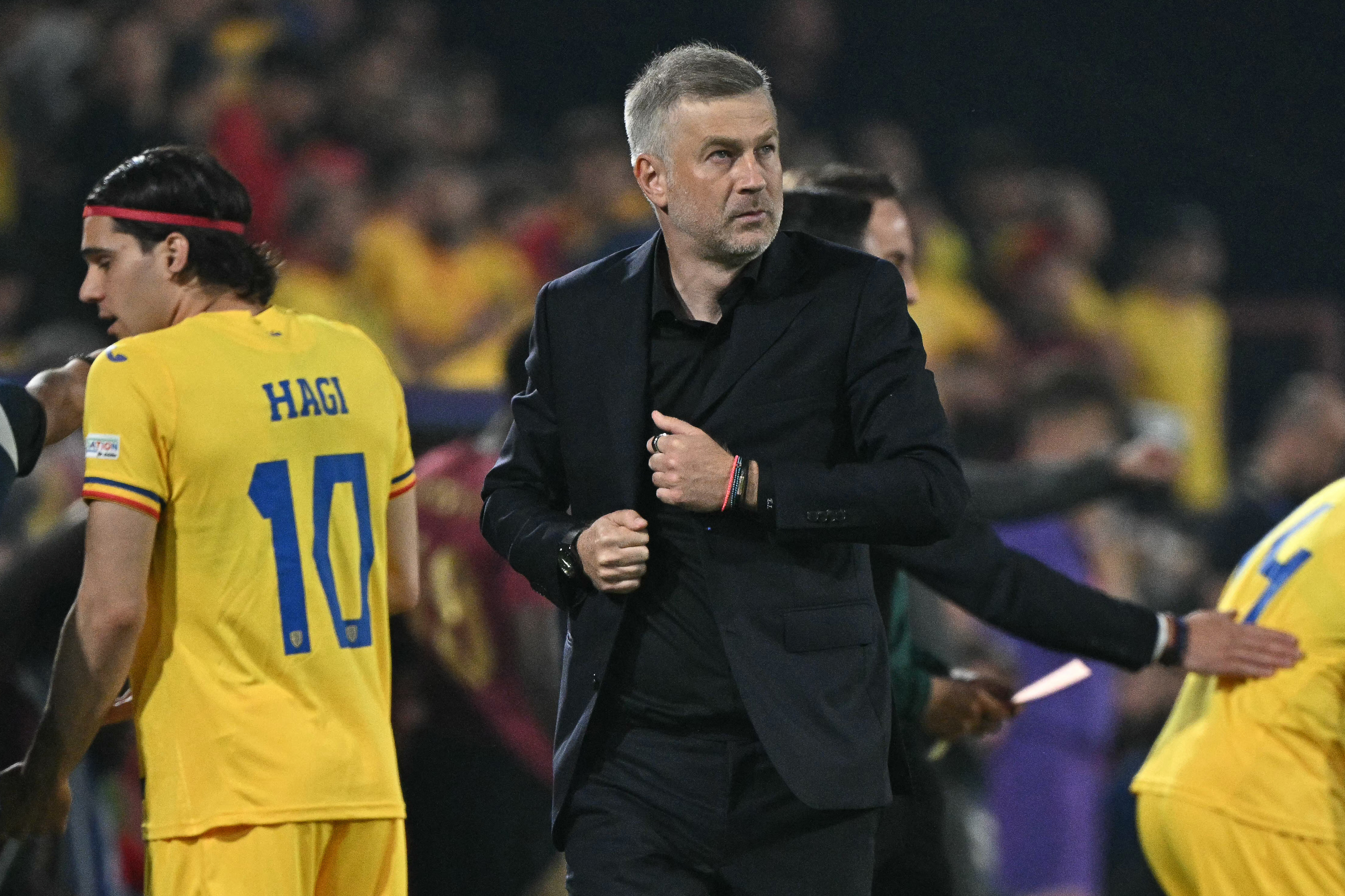 Gestul lui Edi Iordănescu înainte ca naționala României să plece din hotel spre Frankfurt. Ce a făcut selecționerul