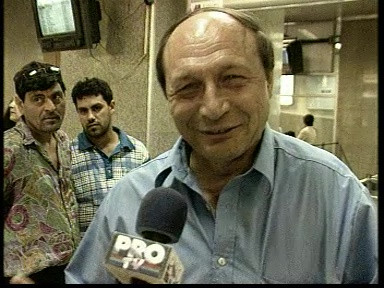 VIDEO. Ce i-a zis Băsescu ducelui de Kent, văr al Reginei Angliei, când România i-a învins la EURO 2000: ”V-am fript! Ha ha”