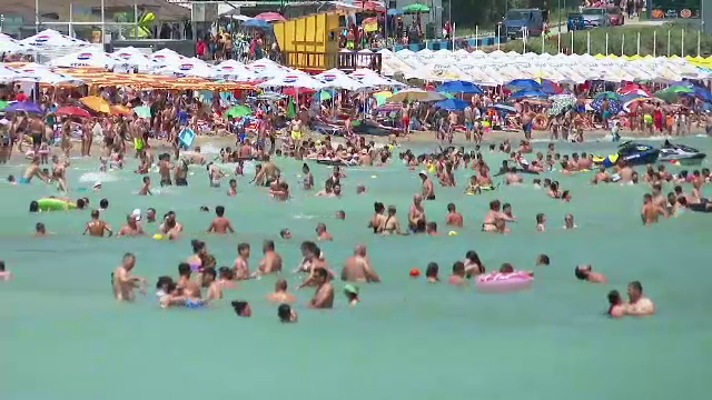 Cel mai bun weekend din istoria litoralului românesc. Suma uriașă lăsată de turiștii care au fost la mare de Rusalii