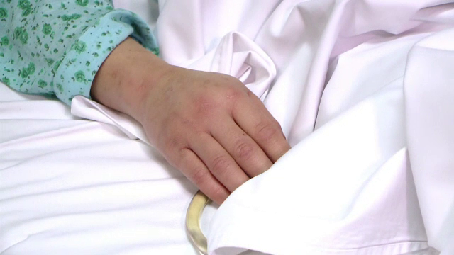 Primul transplant pulmonar în București, după o pauză de un an. O femeie de 45 de ani a primit o nouă șansă la viață