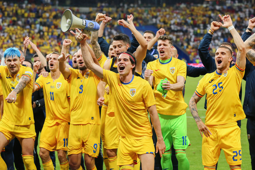 Lacrimi de bucurie, după ce România s-a calificat în optimile de finală ale EURO 2024. Cum au sărbătorit tricolorii