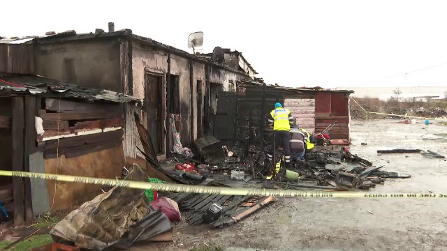 Un băiat de 18 ani, supraviețuitorul unui incendiu în care au murit 6 membri ai familiei din Turda, a decedat după doi ani