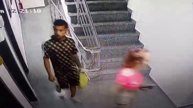 Cazul celor doi tineri găsiți morți într-un hotel din București. Băiatul a ucis-o cu un cuțit pe fosta lui iubită