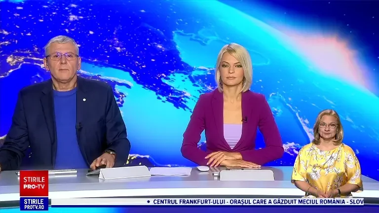 Un tren cu sute de pasageri a deraiat și s-a răsturnat pe marginea unui râu. Numărul victimelor este impresionant