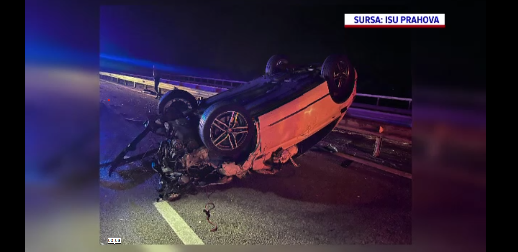 O văcuță ghinionistă a fost lovită în plin de 2 autoturisme pe A3. Un șofer a avut nevoie de îngrijiri medicale