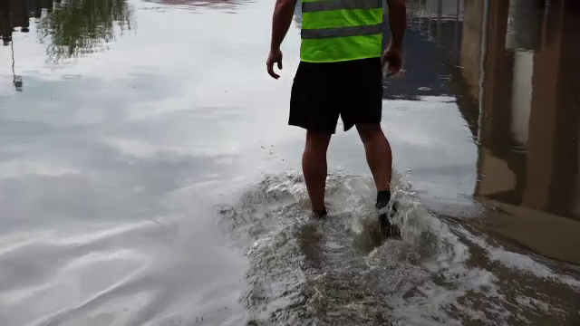 România, împărțită între caniculă, vijelii și grindină. Natura și-a arătat forța și a făcut prăpăd. „Tremura pământul”