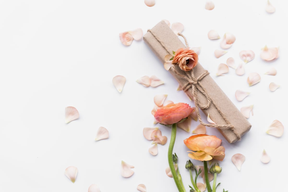 (P) De ce contează ambalajul pentru flori. Cum îți poți transforma buchetele în cadouri memorabile