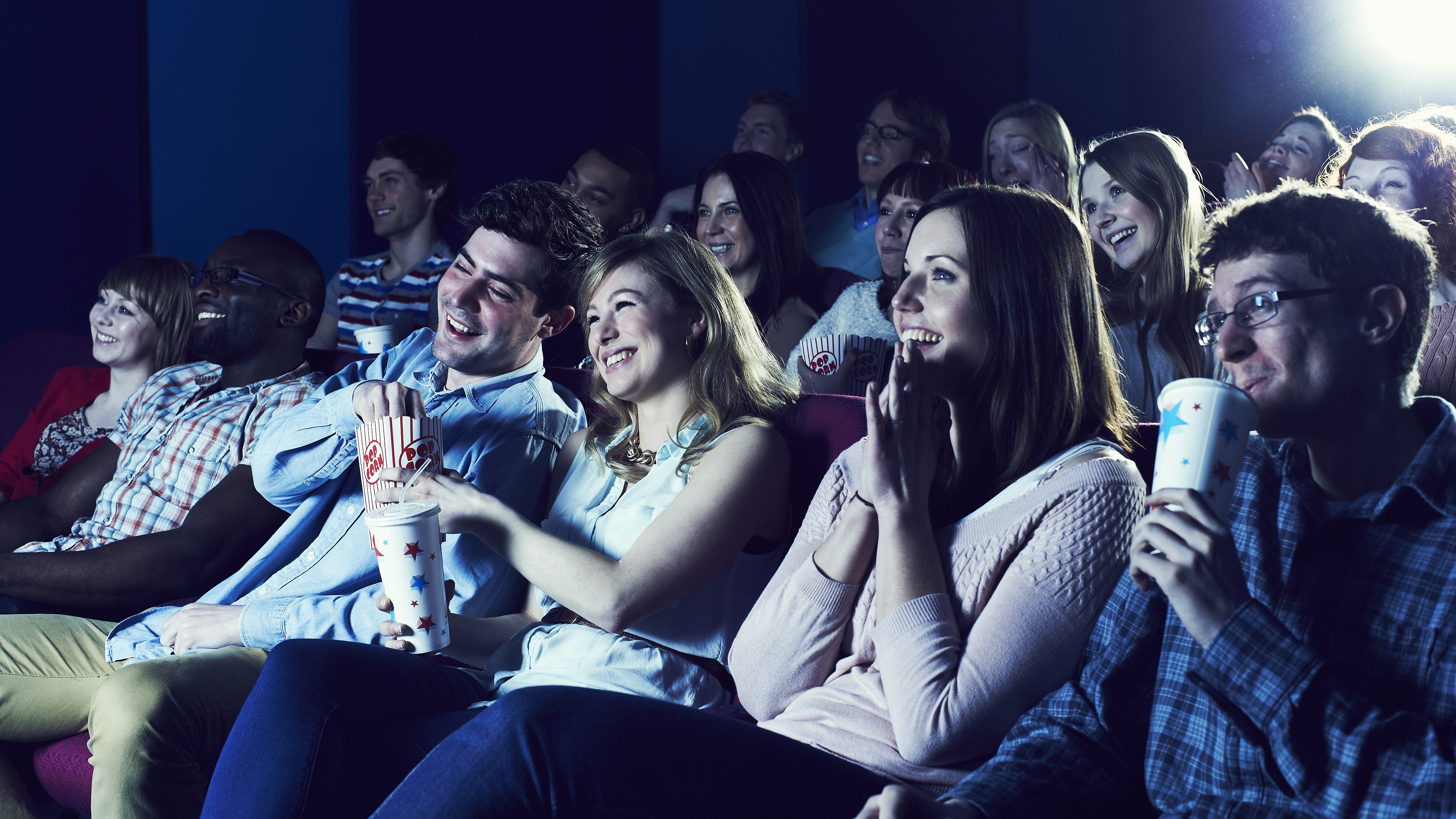 Cum sunt reprezentați membrii comunității LGBTQ în cinematografia românească. Filmul care a luat un premiu la Cannes