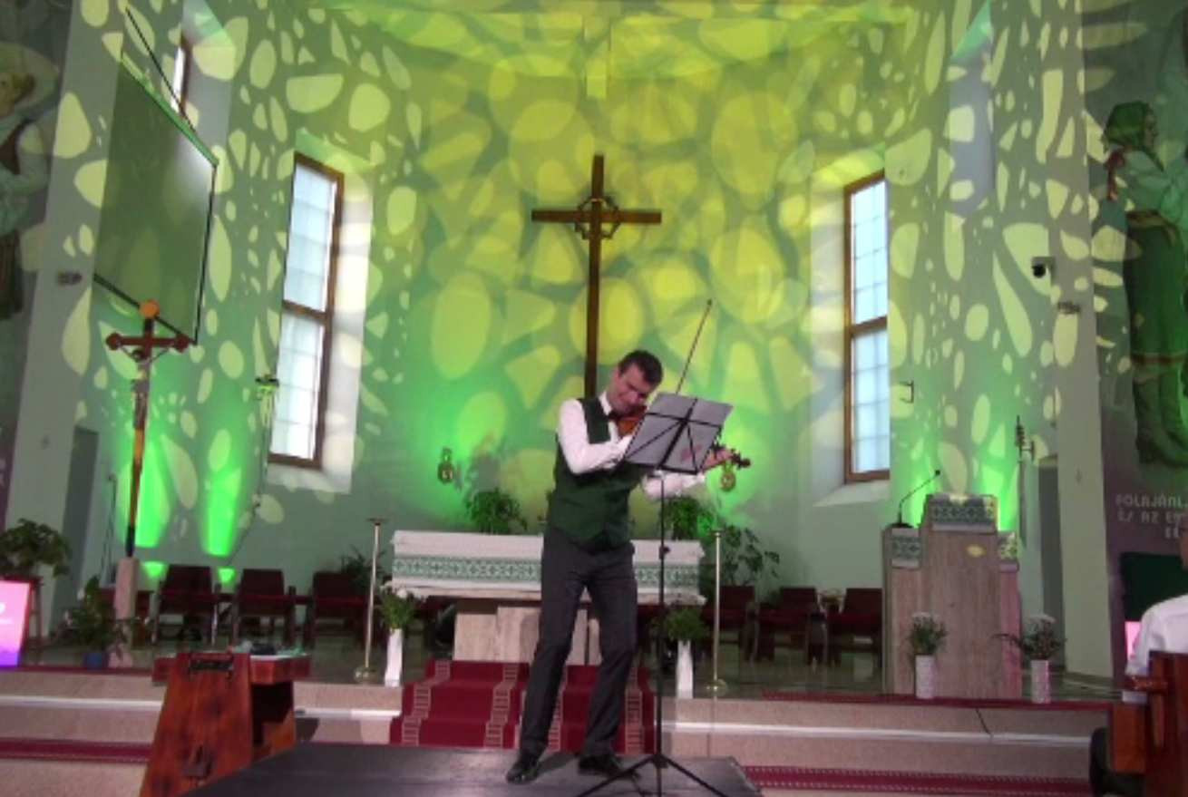 Turneul Internațional Stradivarius a ajuns la Ghimeș, Bacău. „A fost o călătorie în interiorul meu”