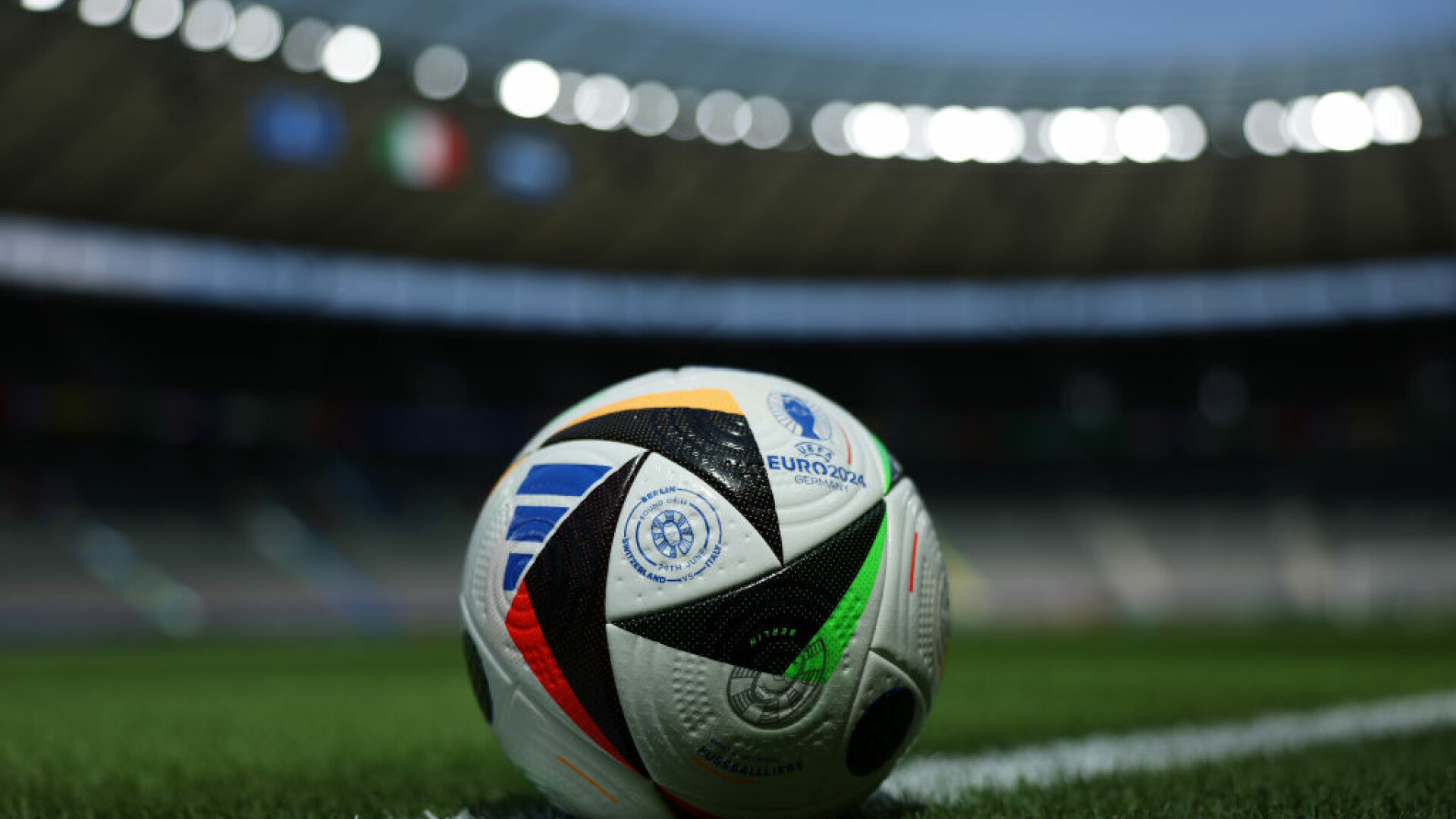 UEFA modifică regulamentul cu 24 de ore înaintea marei finale. Schimbări de utimă oră anunțate de forul continental