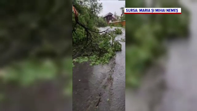 Un bărbat a murit lovit de trăsnet, iar altul a ajuns la spital după ce a fost rănit de prelata unei terase, în Maramureș