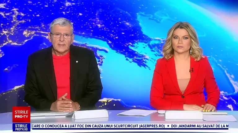 O gospodărie a fost mistuită de flăcări în Rădăuți. Focul s-a întețit din cauza vântului