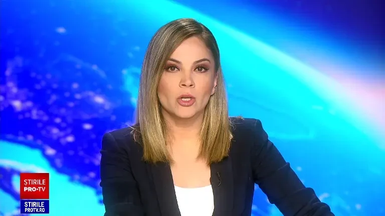 Panică la bordul unui avion care a aterizat de urgență. 30 de persoane au fost rănite în turbulențe