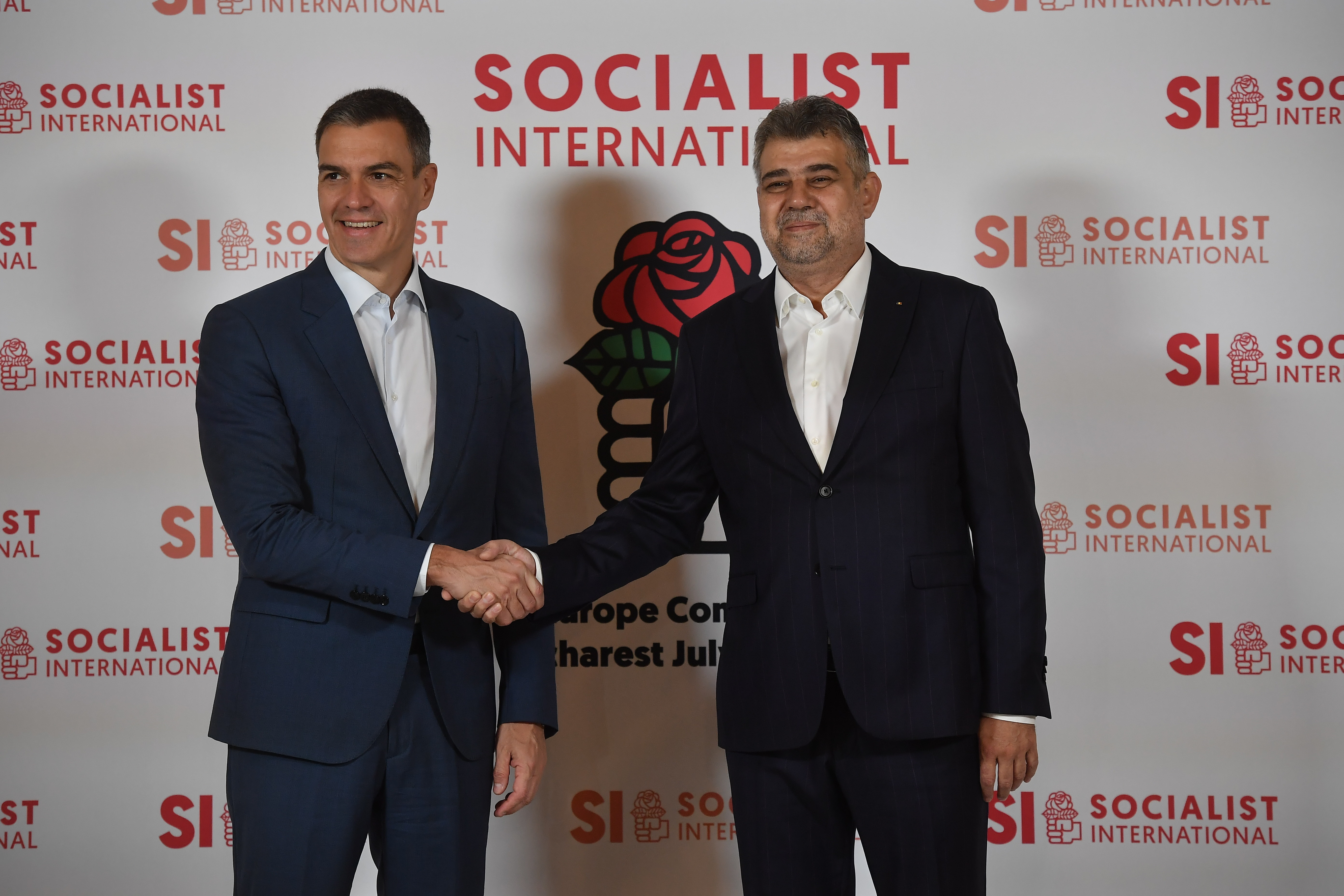 Ciolacu i-a spus lui Pedro Sanchez că ține cu Spania la EURO 2024. Premierul iberic, la București: ”Mulțumesc, Marcel!” VIDEO