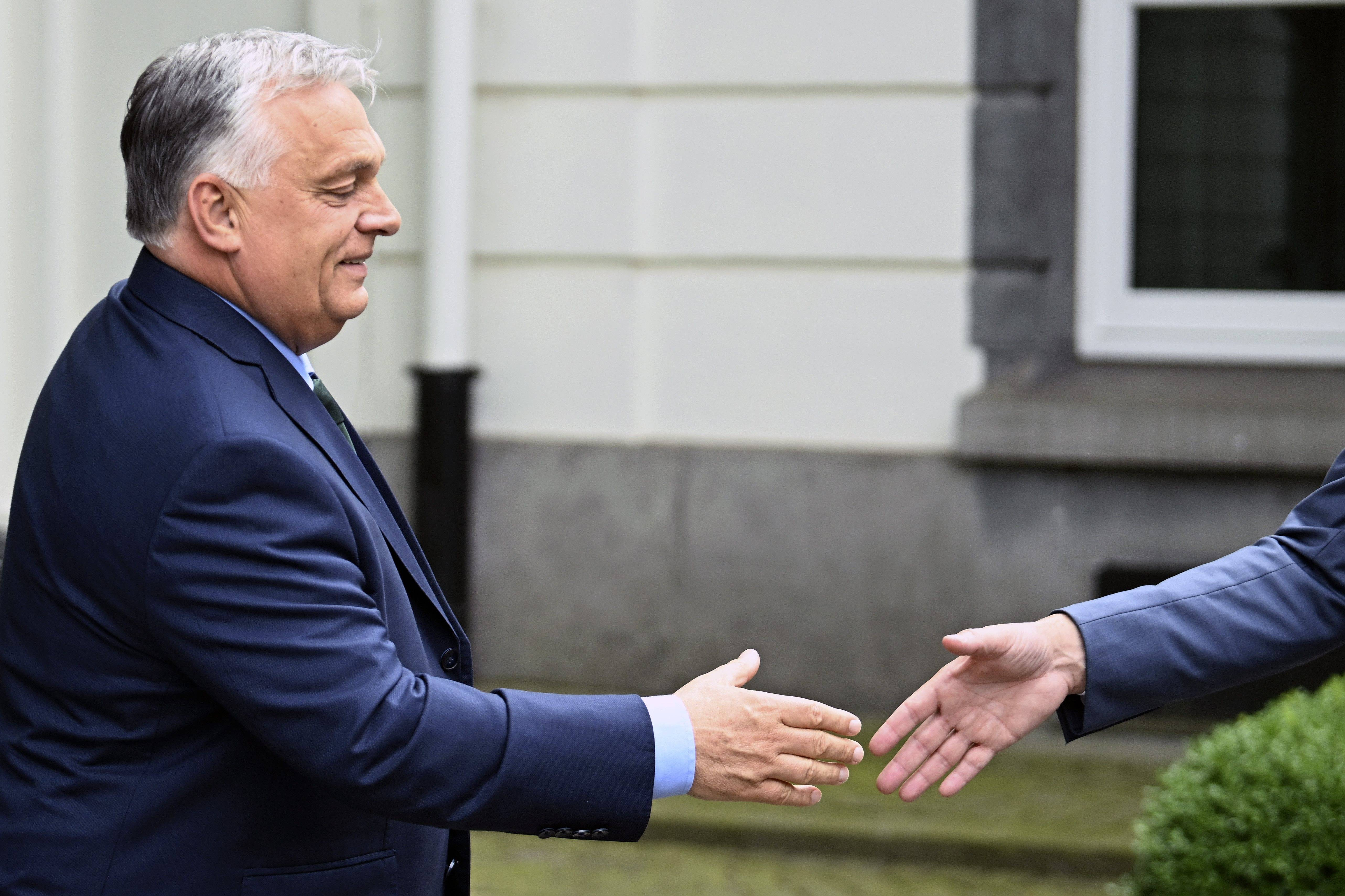 Ungaria deraiază spre Rusia: impozite pe profitul obținut în ”vremuri de război”, interzicerea propagandei din Vest