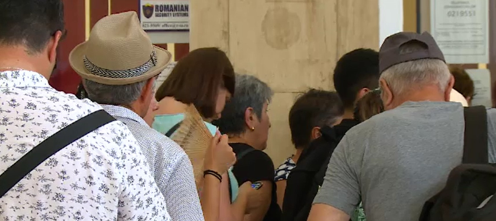 Fenomenul neplăcut care a apărut după închiderea Văii Oltului și anularea curselor TAROM. Ce au pățit mulți români