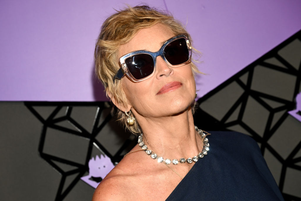 Sharon Stone: Am fost aproape moartă, dar m-au adus înapoi. Oamenii au profitat de mine, mi-au luat 18 milioane de dolari