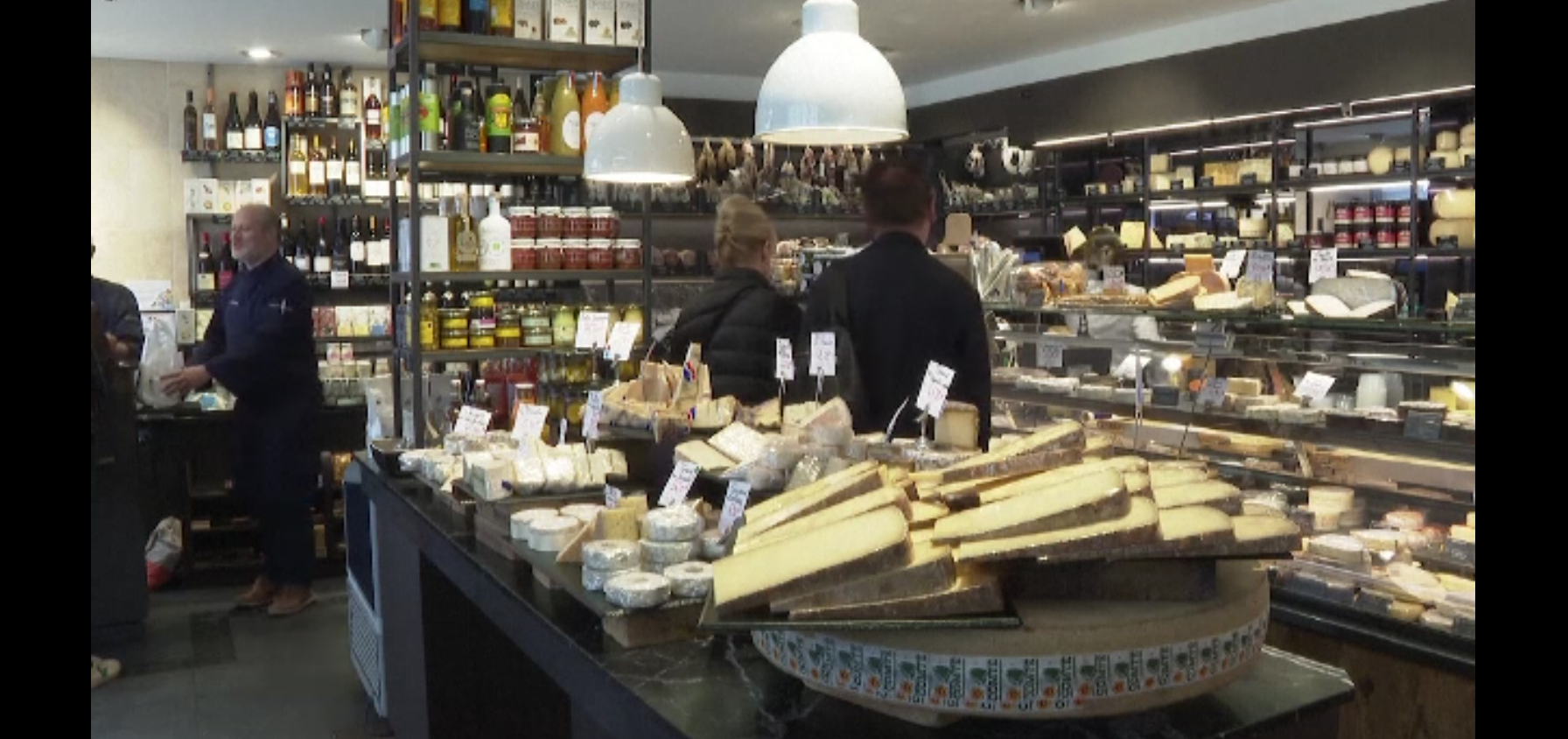 Paradisul brânzeturilor este în Franța. Localnicii se pot delecta din peste o mie de specialități