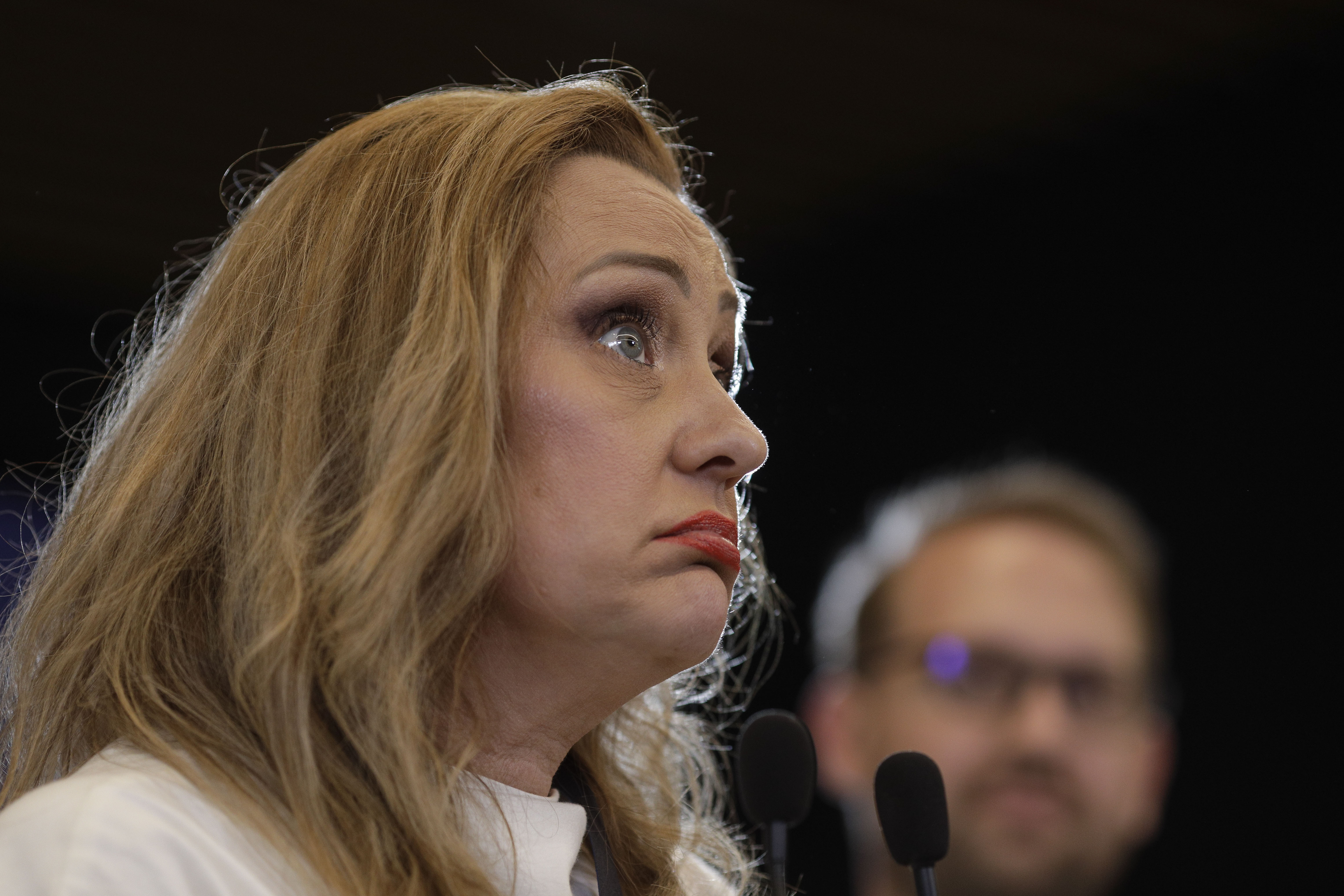 Elena Lasconi îl pune la zid pe ÎPS Teodosie: „Este aripa rusă din Biserica Ortodoxă, trebuia de foarte mult timp exclus”