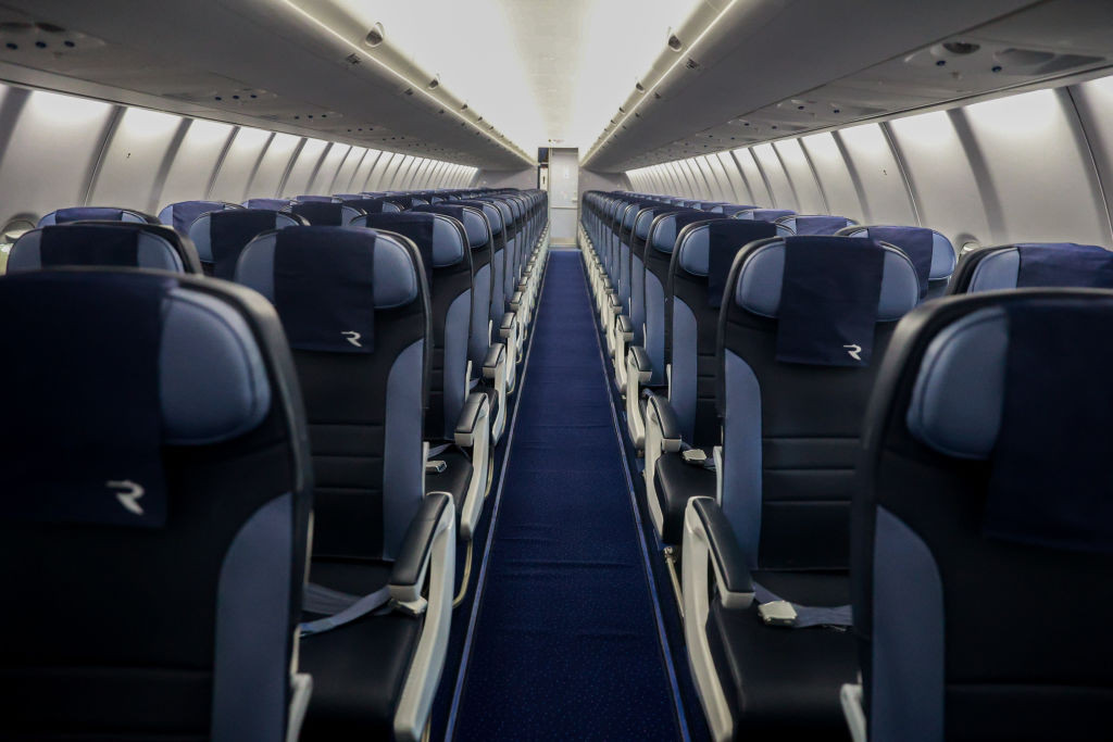 Uniunea Europeană vrea să modifice regulile privind despăgubirile acordate pentru zboruri întârziate