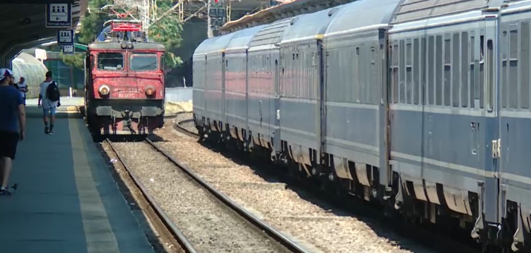 România, lovită de ciclonul Boris. CFR anunță că traficul feroviar din Iași, Craiova și Galați este afectat de ploi