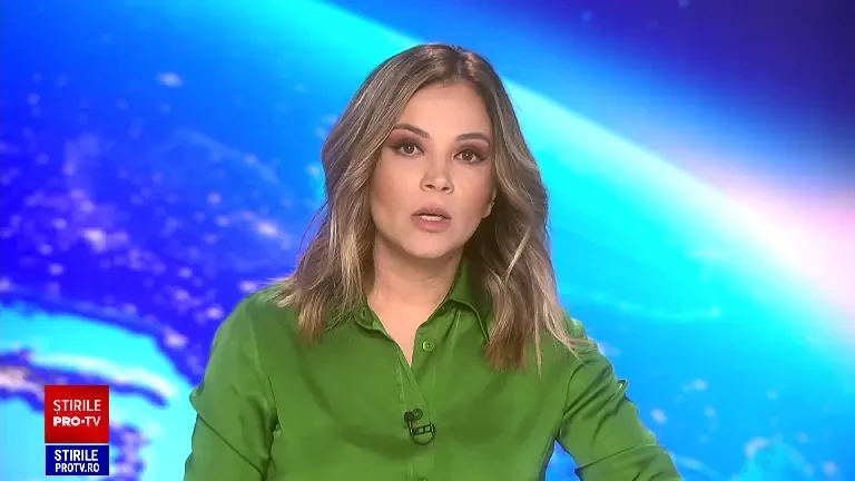 Ce a făcut un pieton înainte să fie lovit de mașină pe trecerea de pietoni, în Gura Humorului. VIDEO