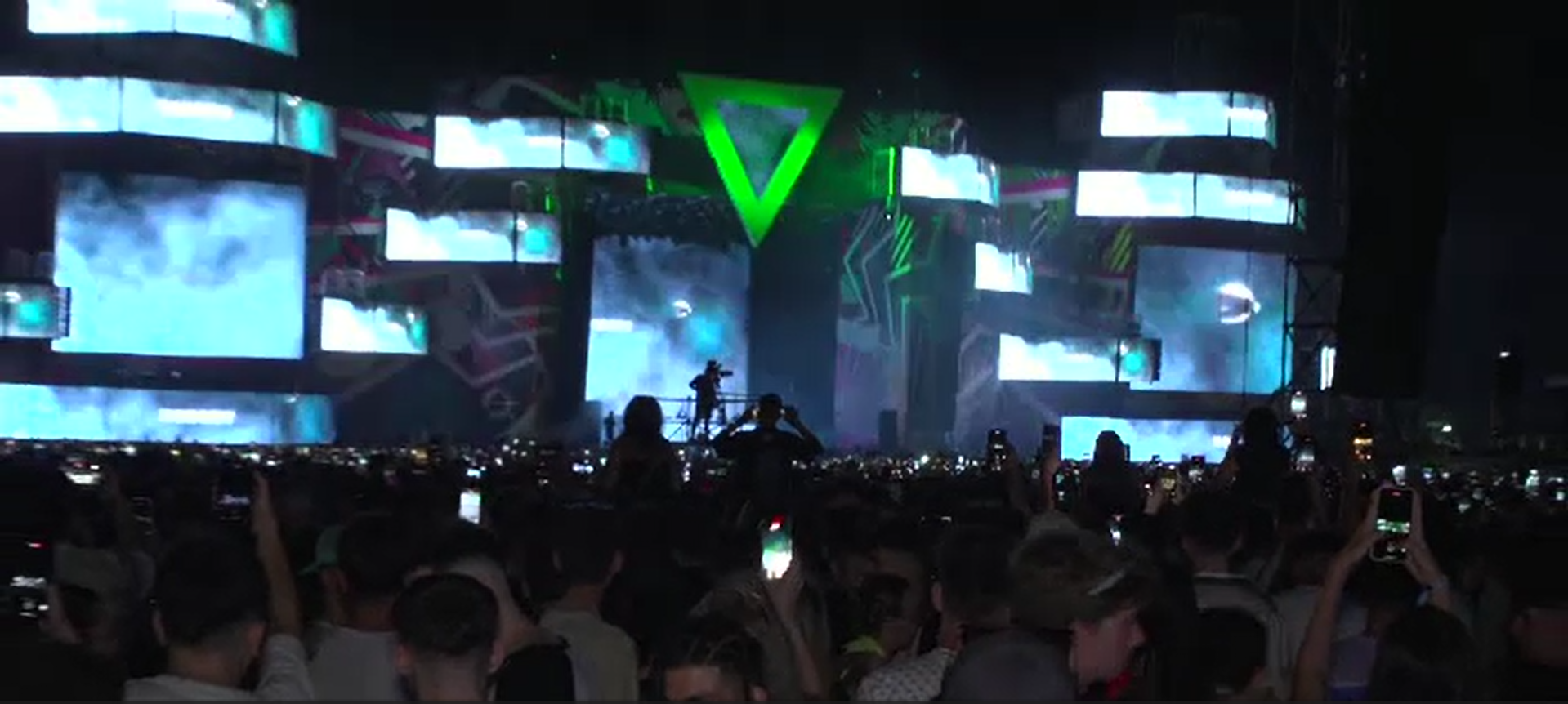 Aproape 100.000 de tineri au avut o noapte magică la „Beach, Please!”. Cuvintele care îi vor liniști pe părinți