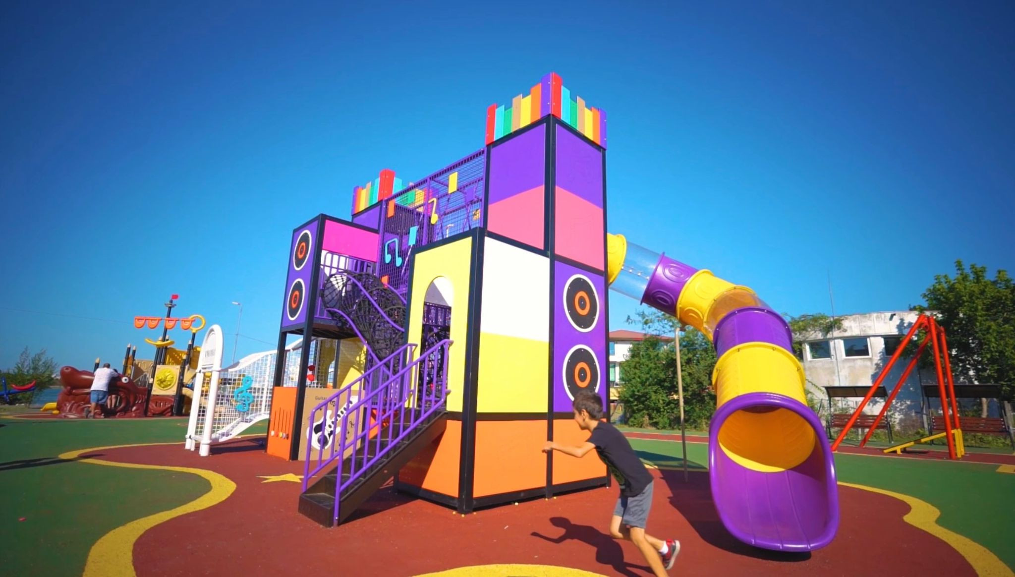 (P) Techirghiol, dincolo de balnear: Noul loc de joacă atrage familiile cu copii