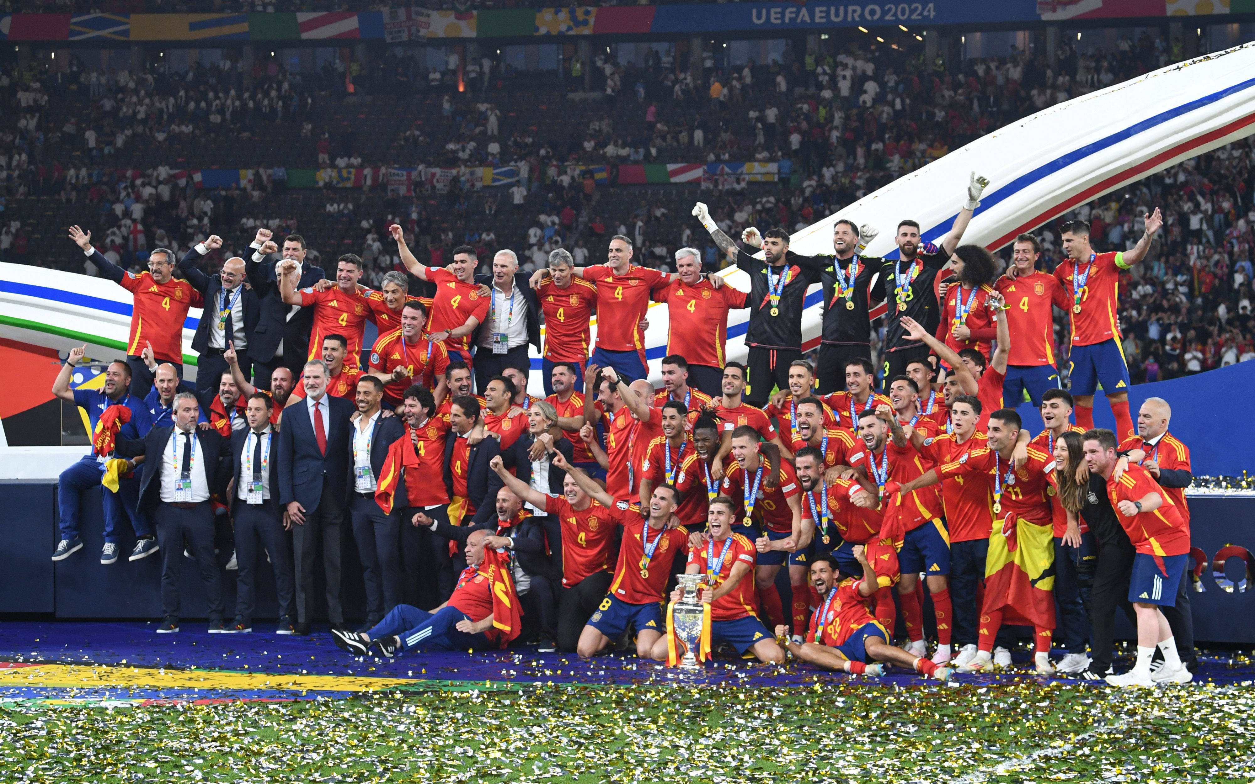 Eroii Spaniei au sosit la Madrid unde vor sărbători câştigarea EURO 2024. „Nu realizăm ce am făcut”