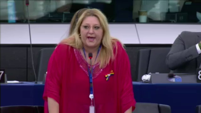 Prima intervenție, primul scandal marca Șoșoacă. Ce a făcut reprezentanta României în Parlamentul European