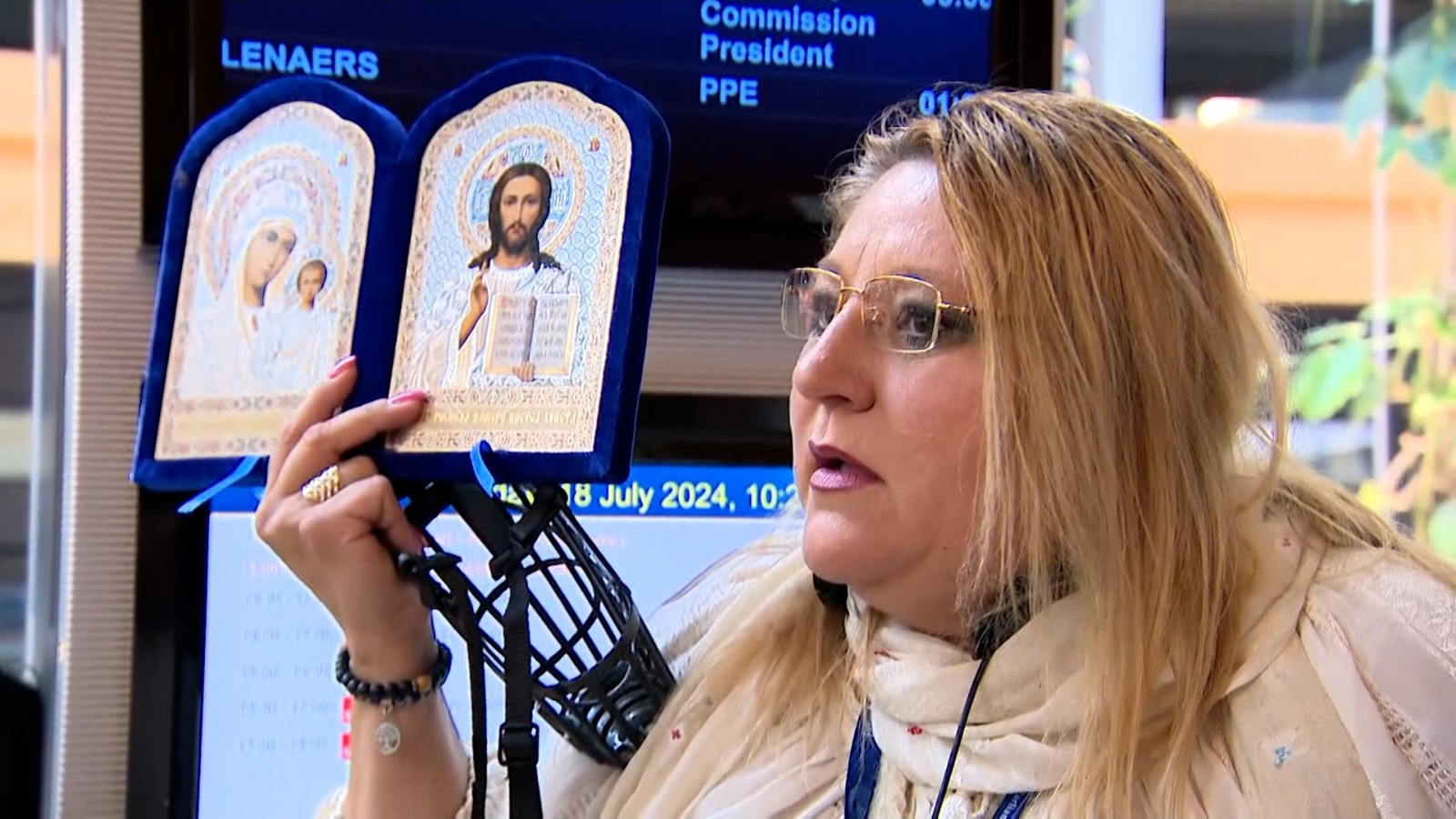 Ce se ascunde în spatele eliminării Dianei Șoșoacă din cursa prezidențială. Florin Roman a făcut public scenariul