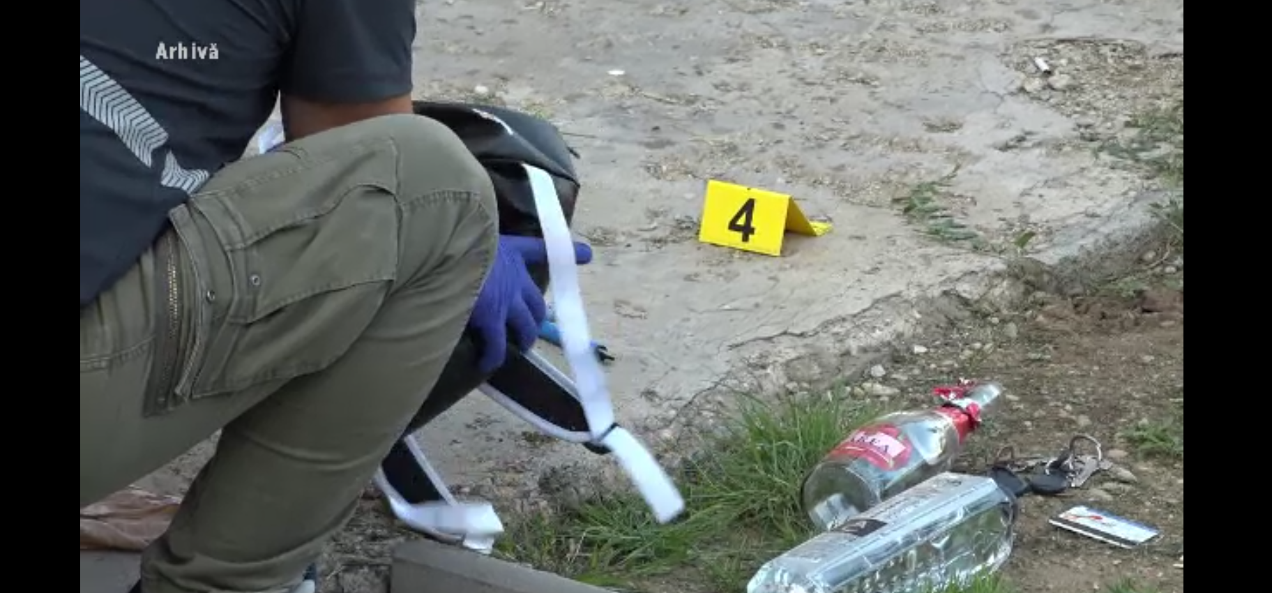 Crimă în Turda. Un bărbat de 66 de ani, găsit fără suflare în curtea unui vecin alături de care ar fi chefuit toată noaptea