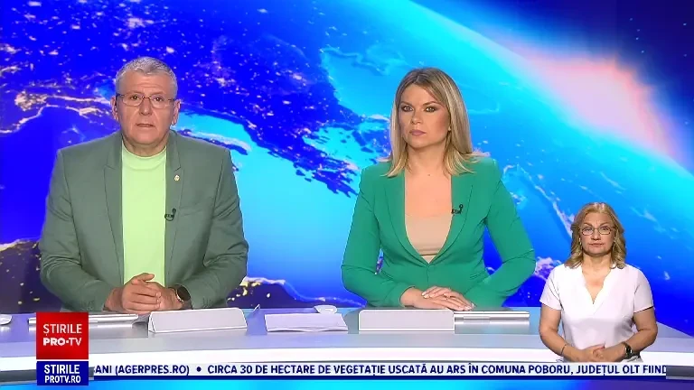 Cum a reușit J.D. Vance să intre în grațiile lui Trump, după ce l-a criticat în trecut. „I-ar putea pasa chiar și torța”