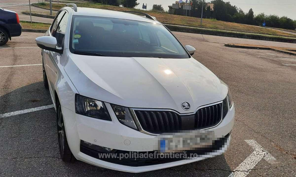 Un român a cumpărat o mașină Skoda Octavia în ianuarie, iar după câteva luni a avut parte de un șoc. Ce a aflat la frontieră